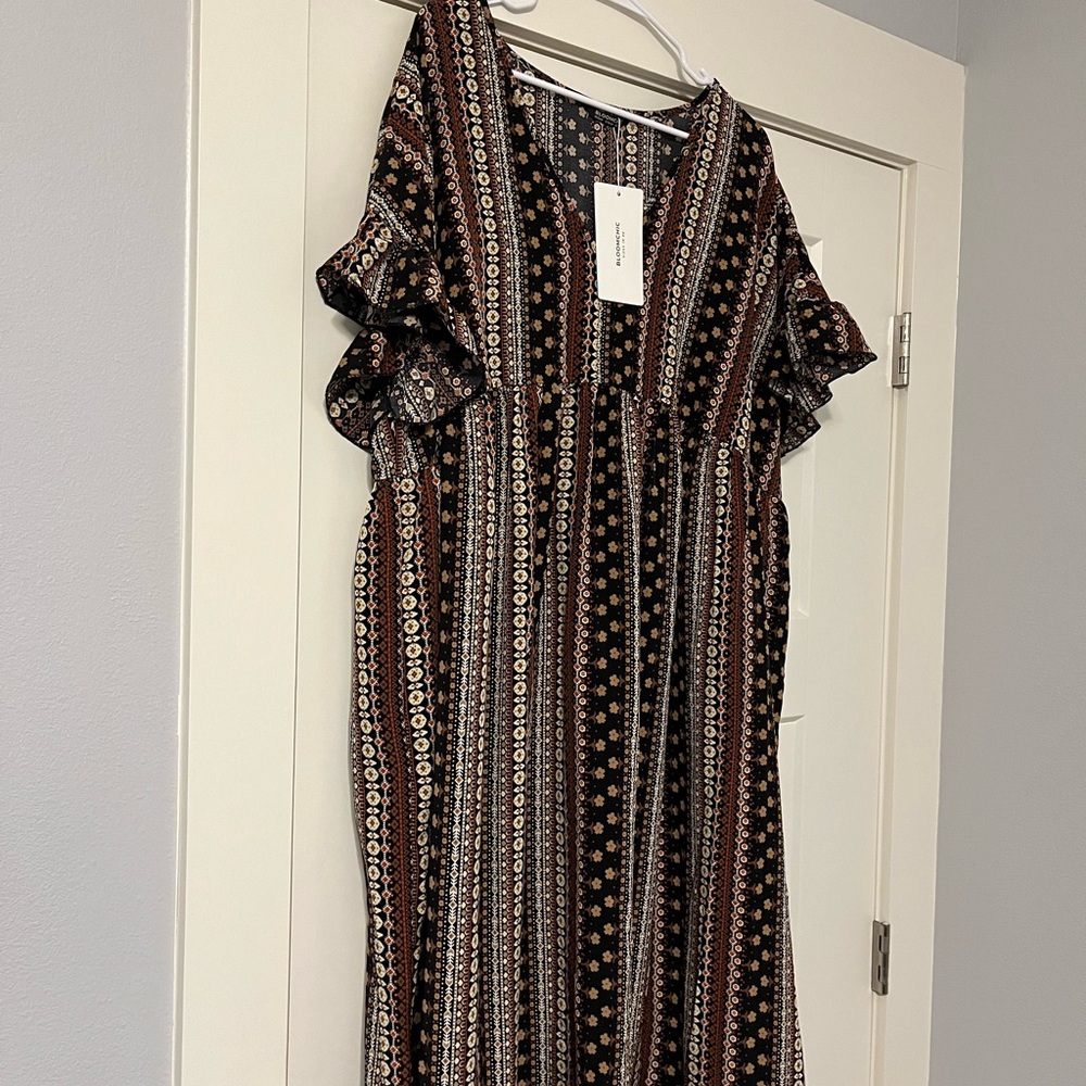Black Patterned Dress - Picture 2 of 4